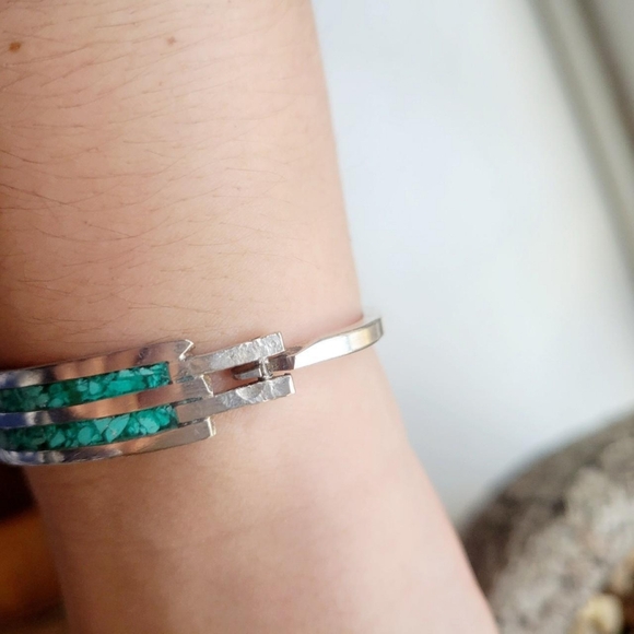 Vintage Silver Green Turquoise Bracelet - Picture 8 of 8